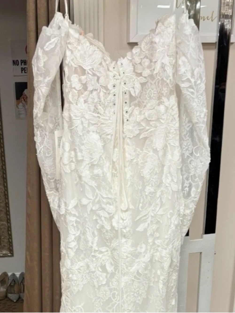 Pronovias NEW-wedding dress unaltered!!! Corset top!! Canceled wedding size 12